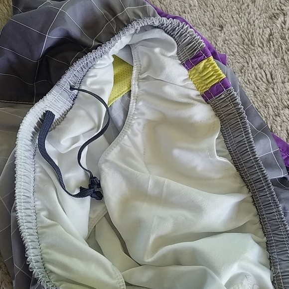 NIKE DRI FIT BUILT IN UNDERWEAR  RUNNING SHORTS - Picture 6 of 6